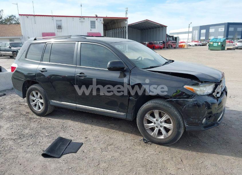 Photo 13 of 2013 Toyota Highlander BASE PLUS V6 (VIN 5TDZK3EH3DS138488)