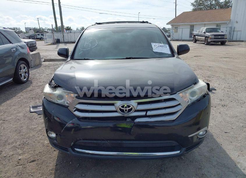 Photo 6 of 2013 Toyota Highlander BASE PLUS V6 (VIN 5TDZK3EH3DS138488)