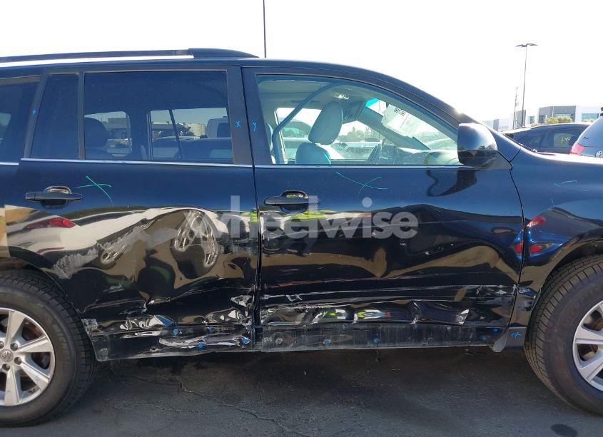 Photo 6 of 2011 Toyota Highlander SE V6 (VIN 5TDZK3EH4BS039353)