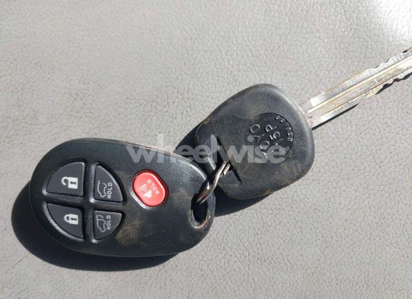 Photo 11 of 2012 Toyota Highlander SE V6 (VIN 5TDZK3EH4CS084567)