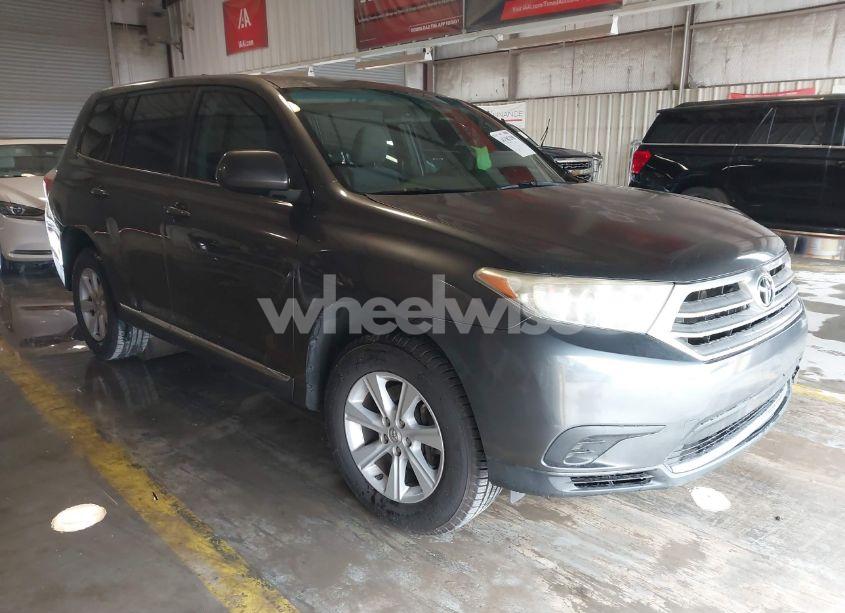 2013 Toyota Highlander BASE V6 (VIN 5TDZK3EH4DS120484) main photo