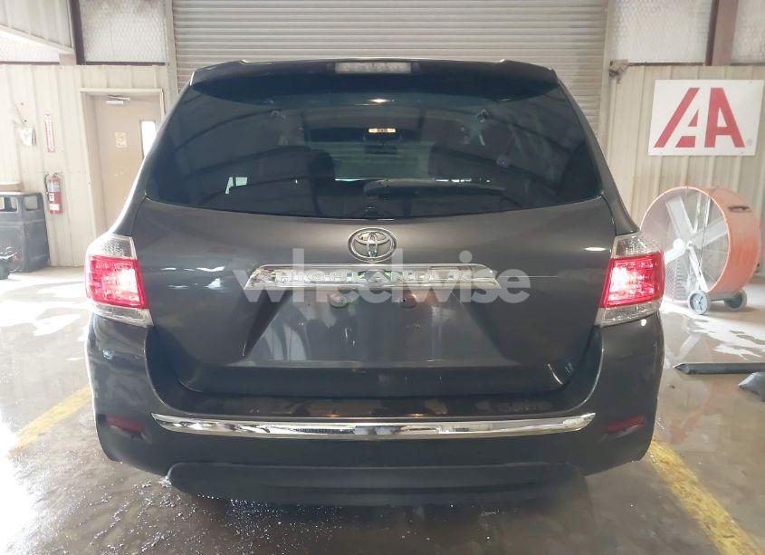 Photo 17 of 2013 Toyota Highlander BASE V6 (VIN 5TDZK3EH4DS120484)