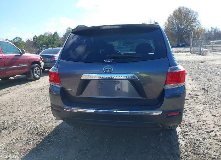 Photo 16 of 2013 Toyota Highlander BASE V6 (VIN 5TDZK3EH4DS133137)