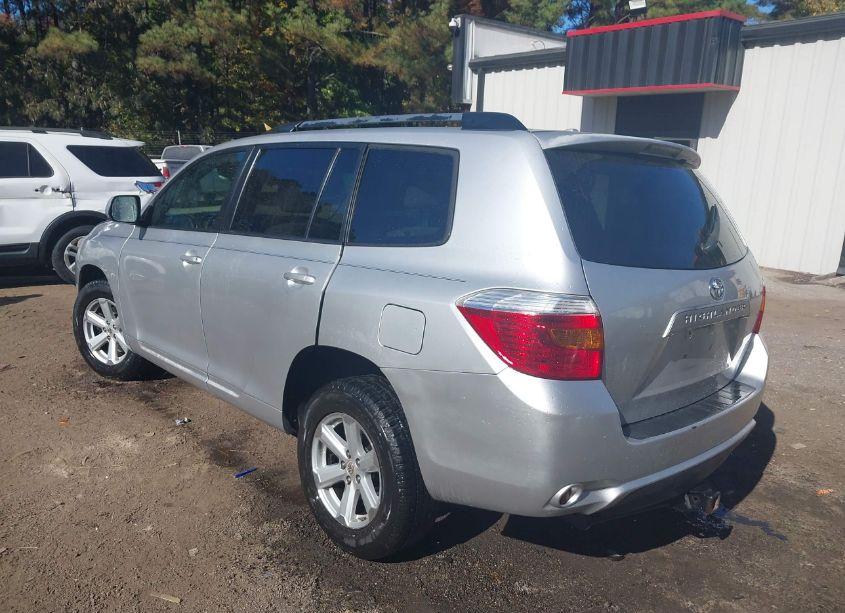 Photo 3 of 2010 Toyota Highlander BASE V6 (VIN 5TDZK3EH5AS005601)