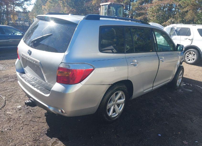 Photo 4 of 2010 Toyota Highlander BASE V6 (VIN 5TDZK3EH5AS005601)