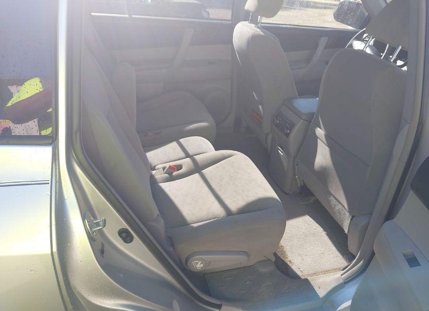 Photo 8 of 2010 Toyota Highlander BASE V6 (VIN 5TDZK3EH5AS005601)