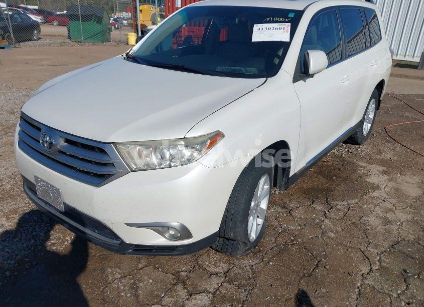 Photo 18 of 2012 Toyota Highlander SE V6 (VIN 5TDZK3EH5CS080883)