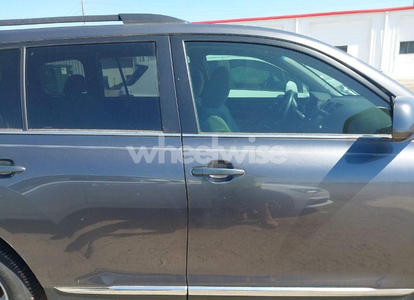 Photo 14 of 2013 Toyota Highlander BASE PLUS V6 (VIN 5TDZK3EH5DS138587)