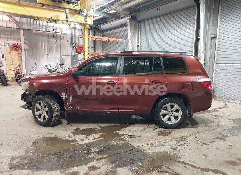 Photo 15 of 2010 Toyota Highlander BASE V6 (VIN 5TDZK3EH6AS018146)