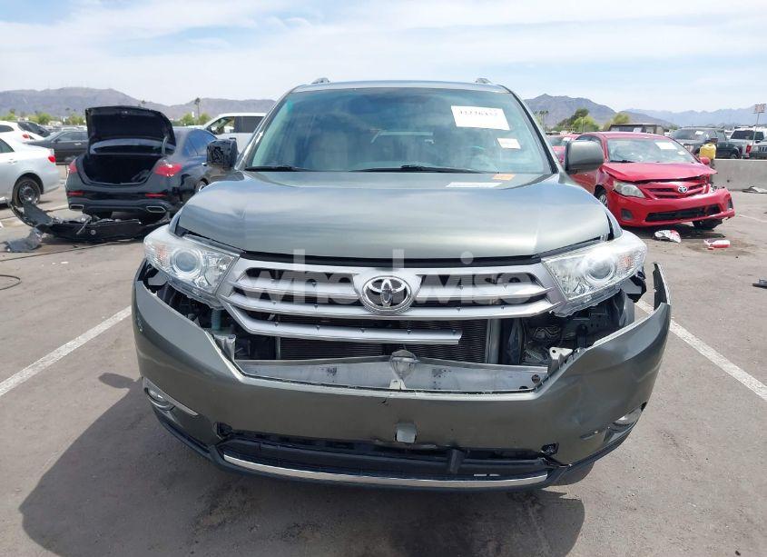 Photo 6 of 2011 Toyota Highlander BASE V6 (VIN 5TDZK3EH6BS026281)