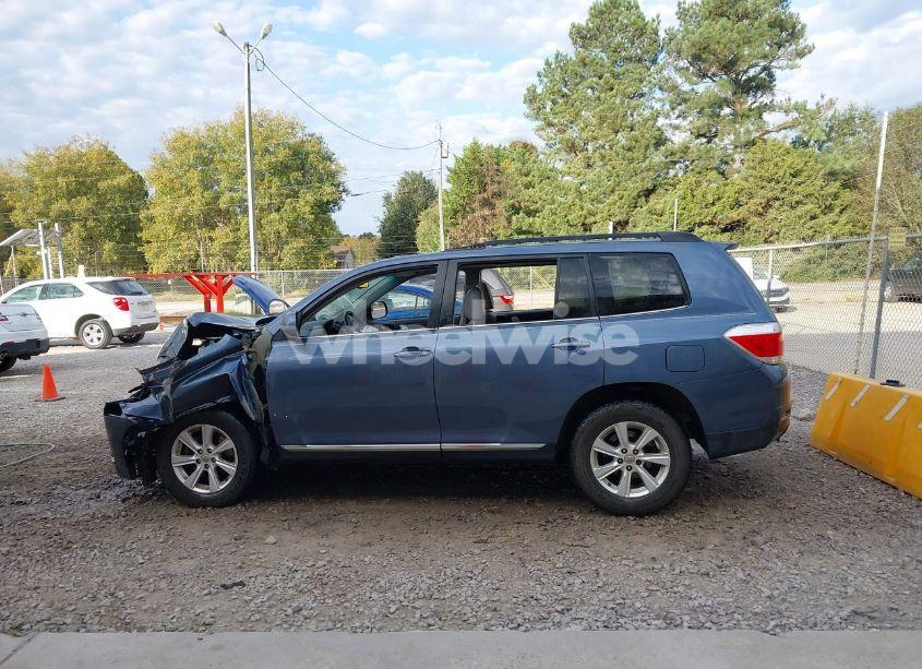 Photo 15 of 2011 Toyota Highlander SE V6 (VIN 5TDZK3EH6BS026703)