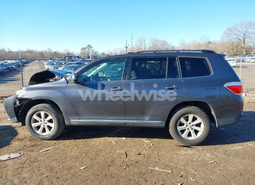 Photo 15 of 2012 Toyota Highlander SE (VIN 5TDZK3EH6CS072100)
