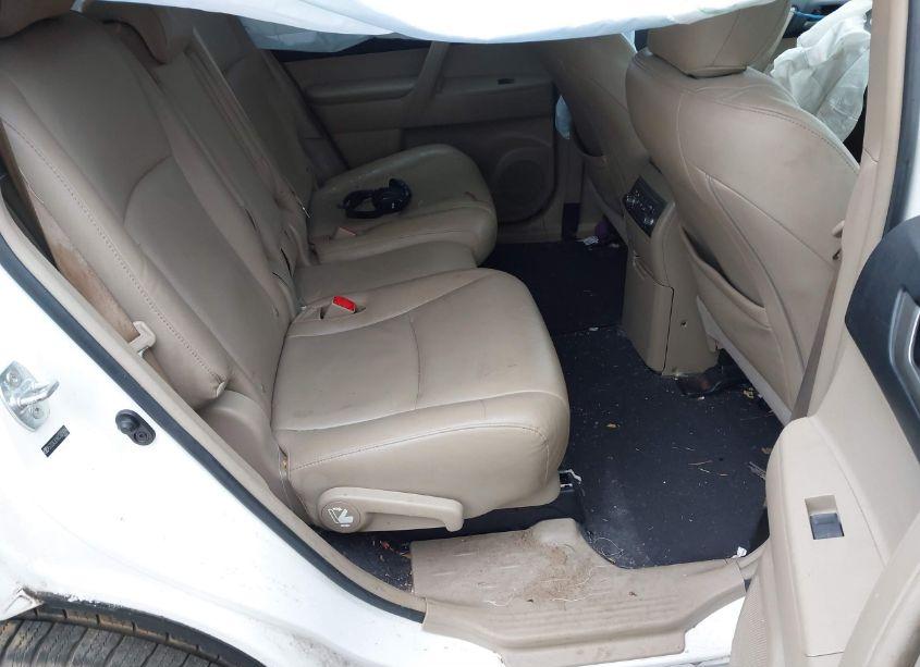 Photo 8 of 2012 Toyota Highlander SE (VIN 5TDZK3EH6CS079094)