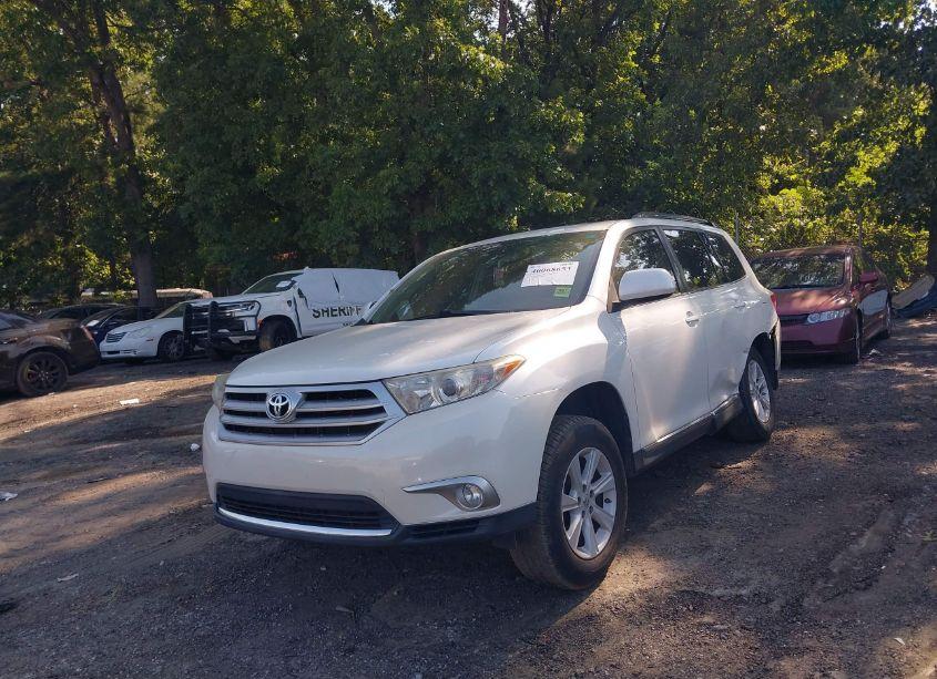 Photo 2 of 2012 Toyota Highlander SE V6 (VIN 5TDZK3EH6CS080004)