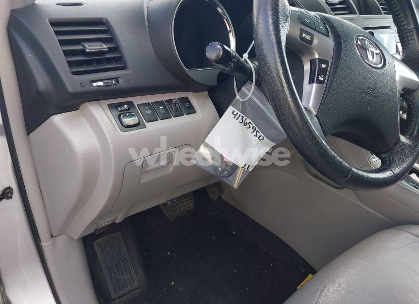 Photo 19 of 2011 Toyota Highlander SE V6 (VIN 5TDZK3EH7BS033529)