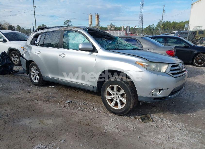2012 Toyota Highlander SE (VIN 5TDZK3EH7CS086975) main photo