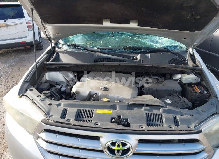 Photo 10 of 2012 Toyota Highlander SE (VIN 5TDZK3EH7CS086975)