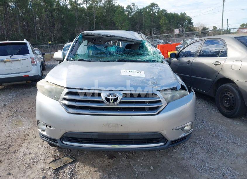 Photo 13 of 2012 Toyota Highlander SE (VIN 5TDZK3EH7CS086975)