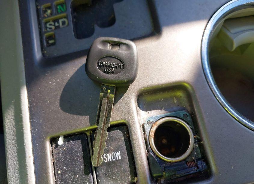 Photo 11 of 2010 Toyota Highlander BASE V6 (VIN 5TDZK3EH8AS010422)