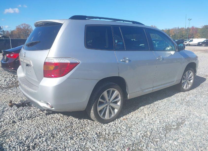 Photo 4 of 2010 Toyota Highlander BASE V6 (VIN 5TDZK3EH8AS010422)