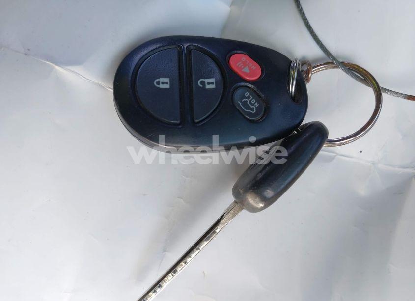 Photo 11 of 2012 Toyota Highlander BASE V6 (VIN 5TDZK3EH8CS072065)