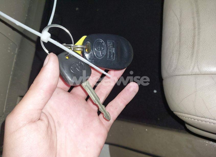 Photo 11 of 2013 Toyota Highlander SE V6 (VIN 5TDZK3EH8DS132427)