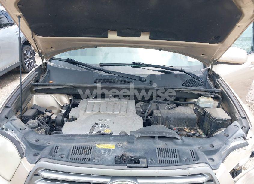 Photo 10 of 2010 Toyota Highlander BASE V6 (VIN 5TDZK3EH9AS018030)