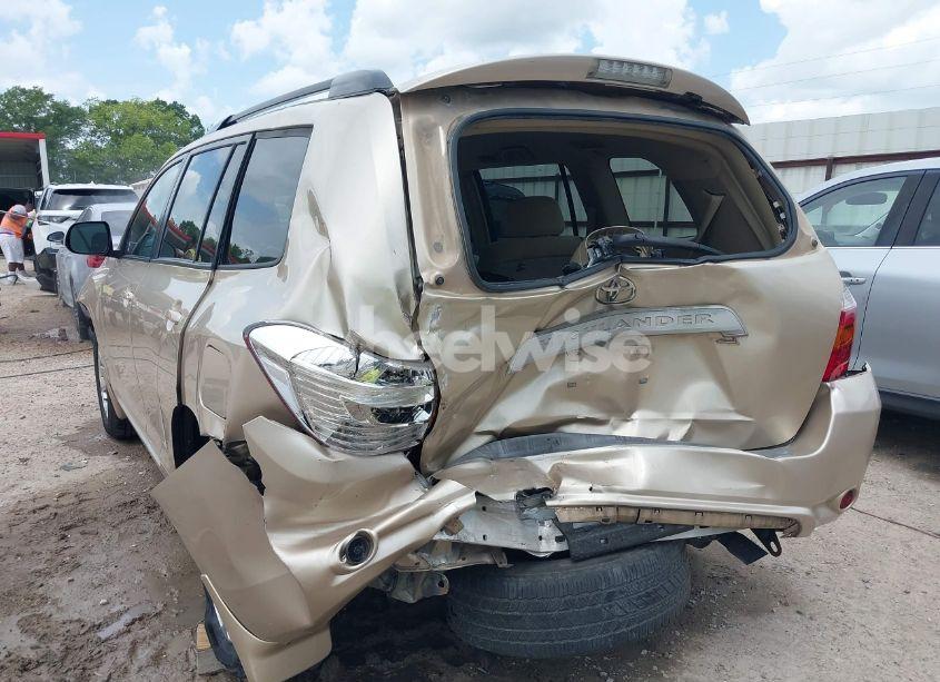 Photo 6 of 2010 Toyota Highlander BASE V6 (VIN 5TDZK3EH9AS018030)