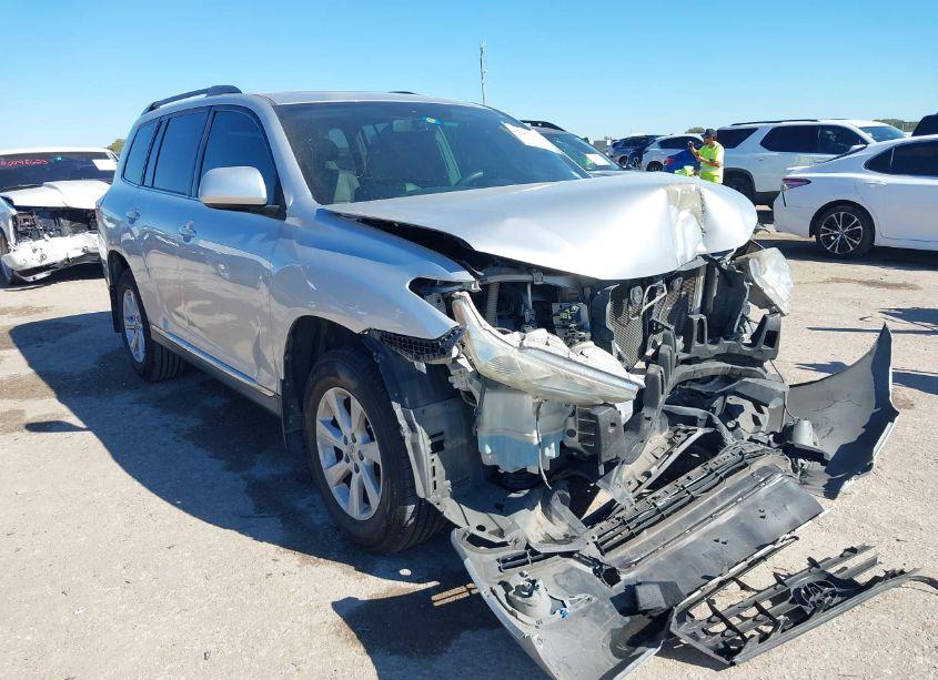 2013 Toyota Highlander SE V6 (VIN 5TDZK3EH9DS127432) main photo