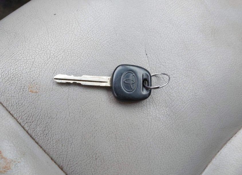 Photo 11 of 2010 Toyota Highlander BASE V6 (VIN 5TDZK3EHXAS014858)