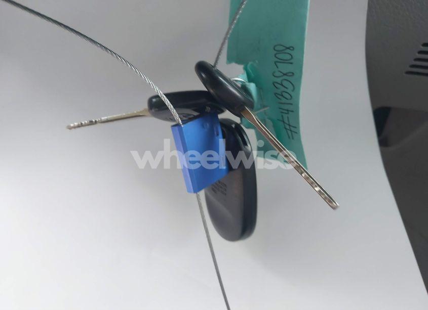 Photo 11 of 2011 Toyota Highlander BASE V6 (VIN 5TDZK3EHXBS034190)