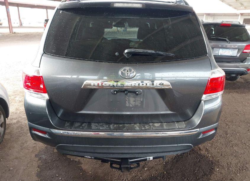 Photo 16 of 2011 Toyota Highlander SE V6 (VIN 5TDZK3EHXBS047389)