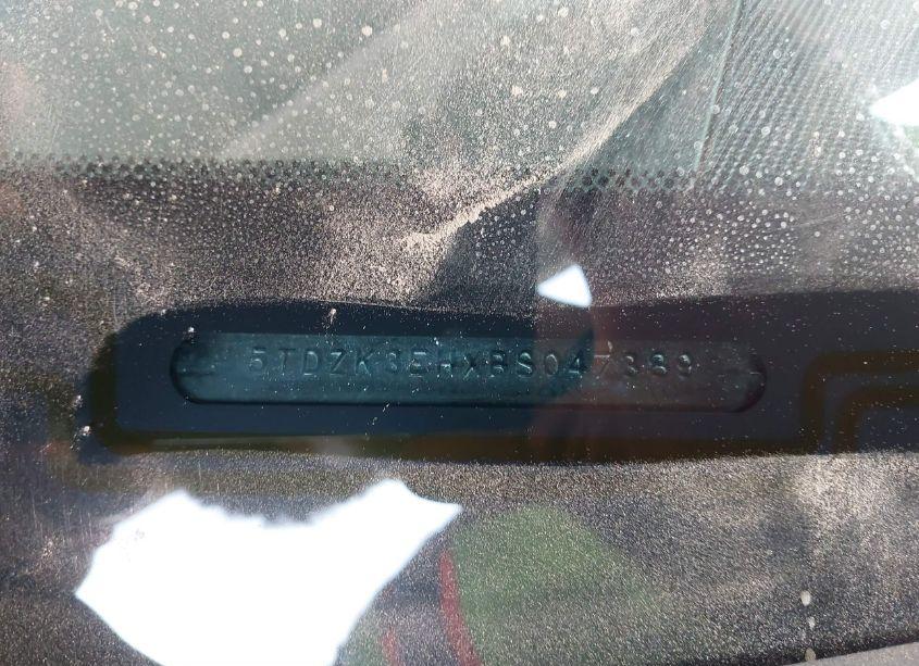 Photo 9 of 2011 Toyota Highlander SE V6 (VIN 5TDZK3EHXBS047389)