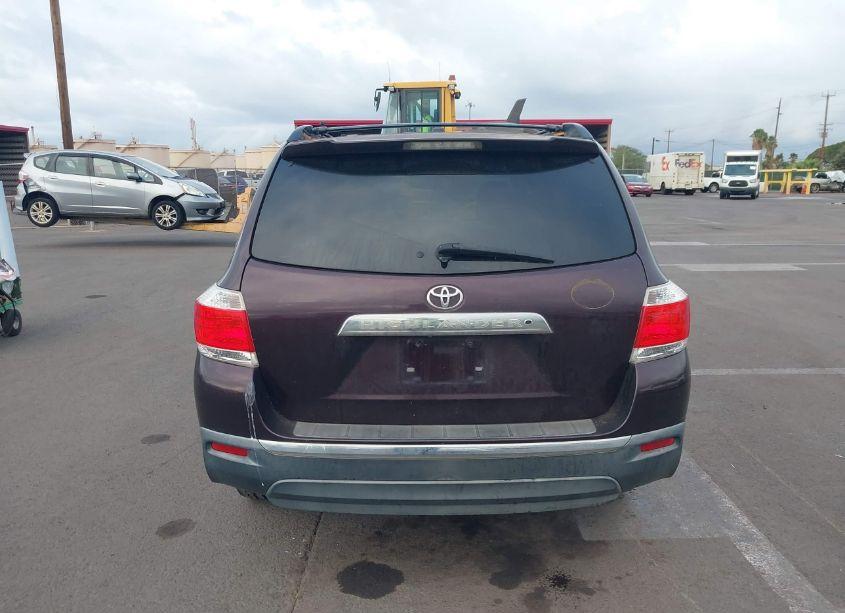 Photo 16 of 2012 Toyota Highlander SE V6 (VIN 5TDZK3EHXCS053596)