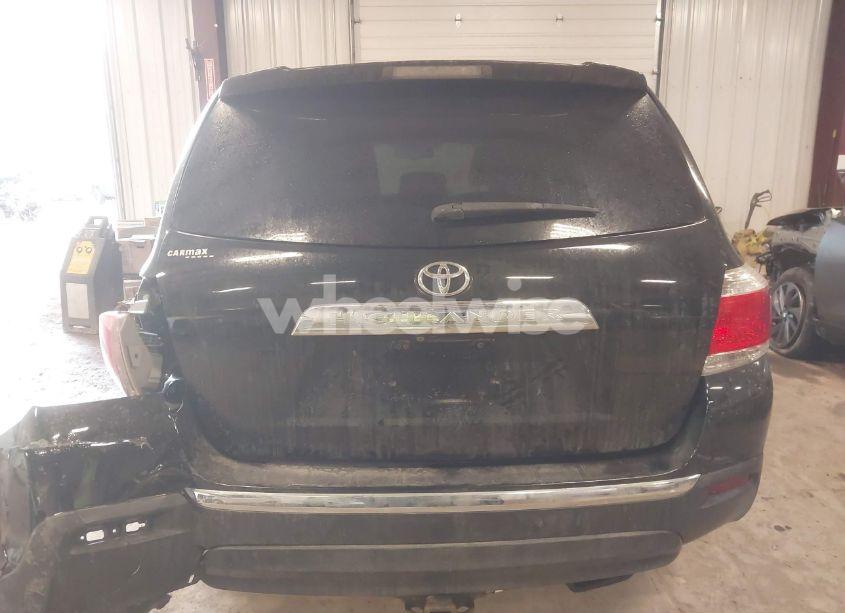 Photo 16 of 2013 Toyota Highlander BASE V6 (VIN 5TDZK3EHXDS105133)