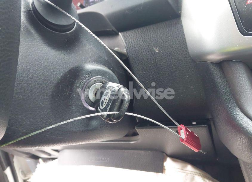 Photo 11 of 2015 Toyota Highlander LE V6 (VIN 5TDZKRFH0FS063060)