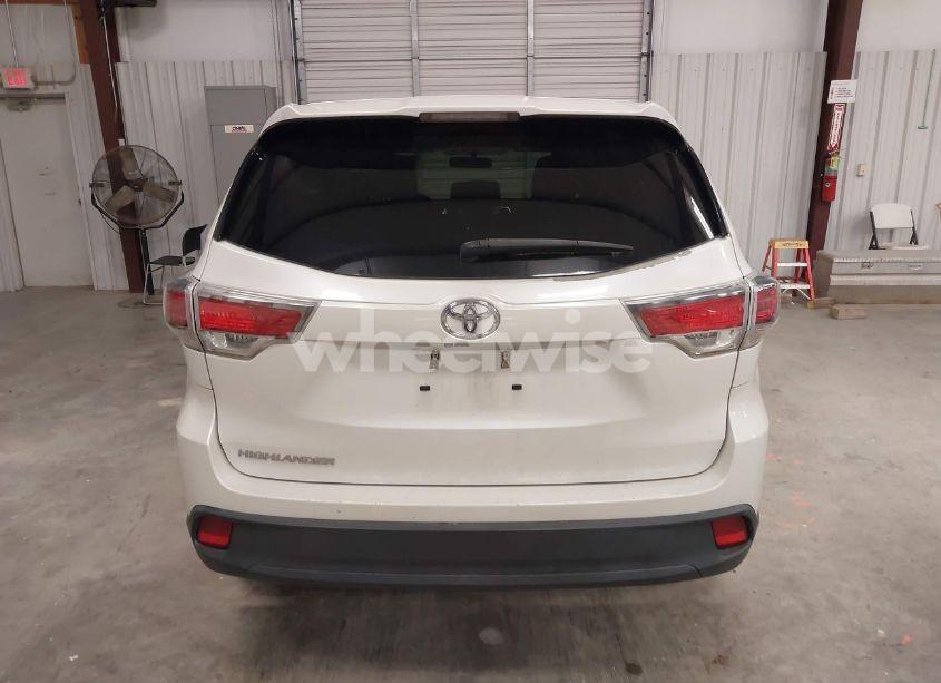 Photo 17 of 2016 Toyota Highlander LE V6 (VIN 5TDZKRFH0GS130743)