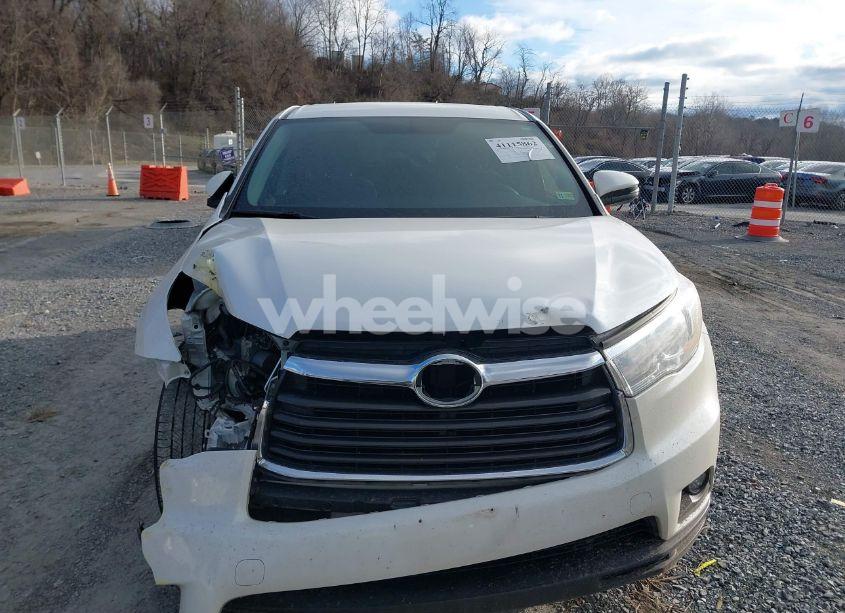 Photo 12 of 2016 Toyota Highlander LE V6 (VIN 5TDZKRFH0GS154945)