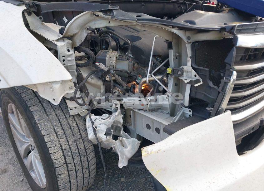 Photo 6 of 2016 Toyota Highlander LE V6 (VIN 5TDZKRFH0GS154945)