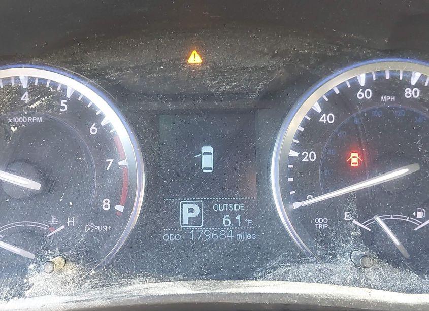 Photo 7 of 2015 Toyota Highlander LE V6 (VIN 5TDZKRFH1FS069353)