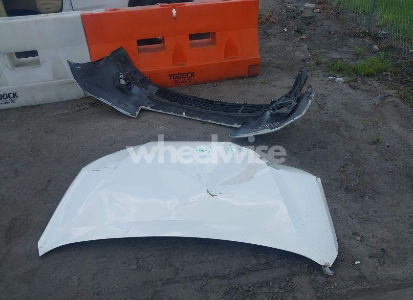 Photo 12 of 2015 Toyota Highlander LE PLUS V6 (VIN 5TDZKRFH1FS078571)