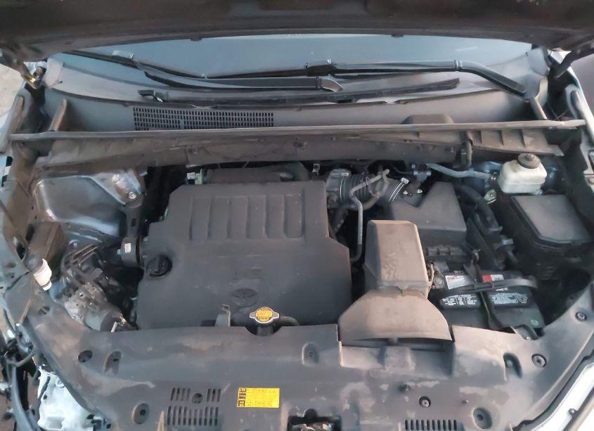 Photo 10 of 2015 Toyota Highlander LE PLUS V6 (VIN 5TDZKRFH1FS084970)