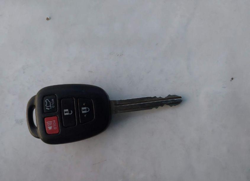 Photo 11 of 2015 Toyota Highlander LE PLUS V6 (VIN 5TDZKRFH1FS084970)