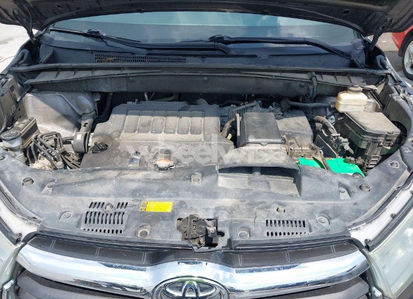 Photo 10 of 2016 Toyota Highlander LE PLUS V6 (VIN 5TDZKRFH1GS185041)
