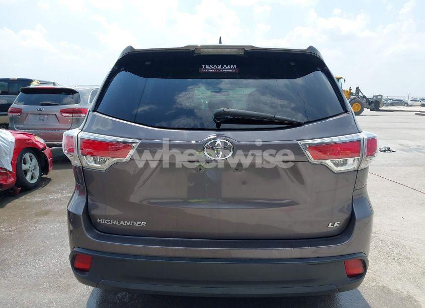 Photo 16 of 2016 Toyota Highlander LE PLUS V6 (VIN 5TDZKRFH1GS185041)