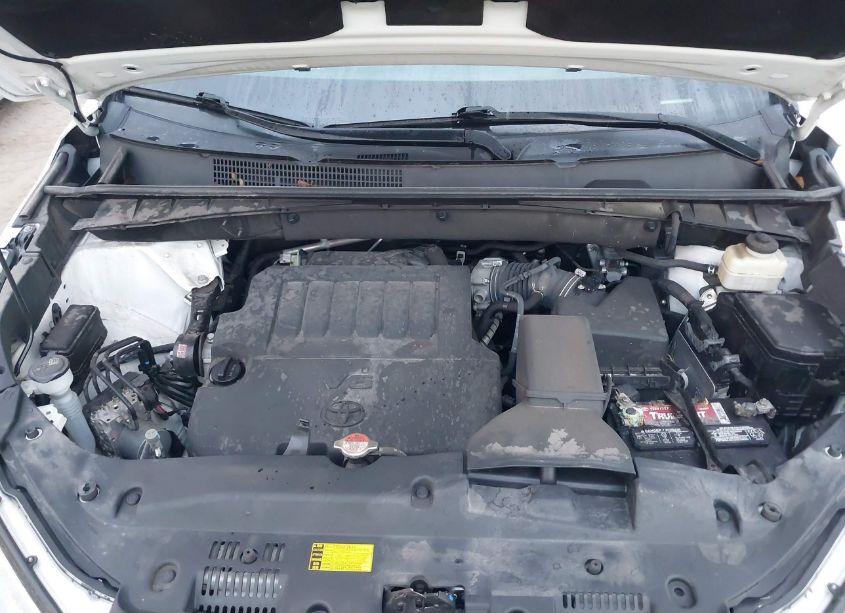 Photo 10 of 2016 Toyota Highlander LE PLUS V6 (VIN 5TDZKRFH3GS182822)