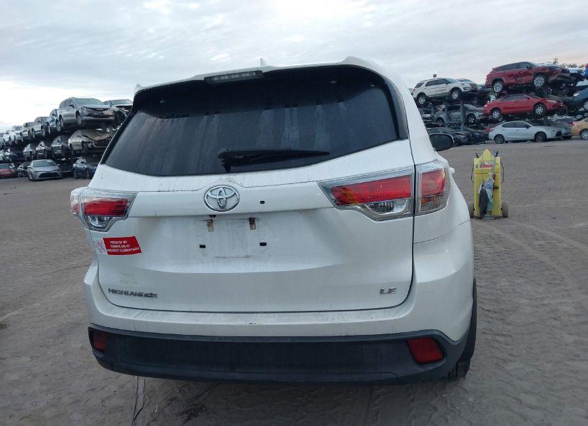 Photo 16 of 2016 Toyota Highlander LE PLUS V6 (VIN 5TDZKRFH3GS182822)