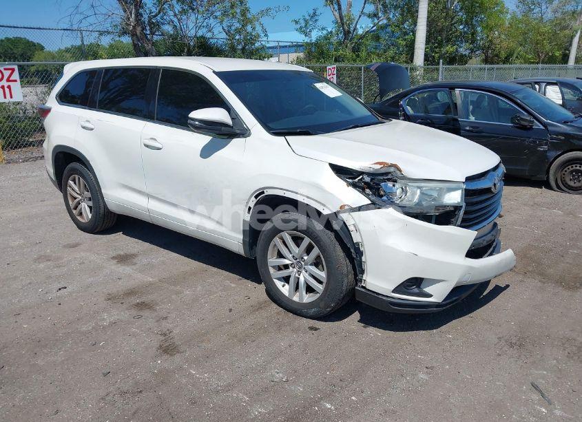 2016 Toyota Highlander LE V6 (VIN 5TDZKRFH4GS127117) main photo