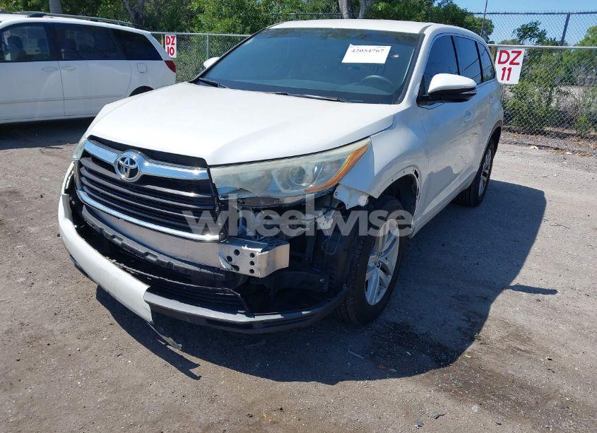 Photo 17 of 2016 Toyota Highlander LE V6 (VIN 5TDZKRFH4GS127117)