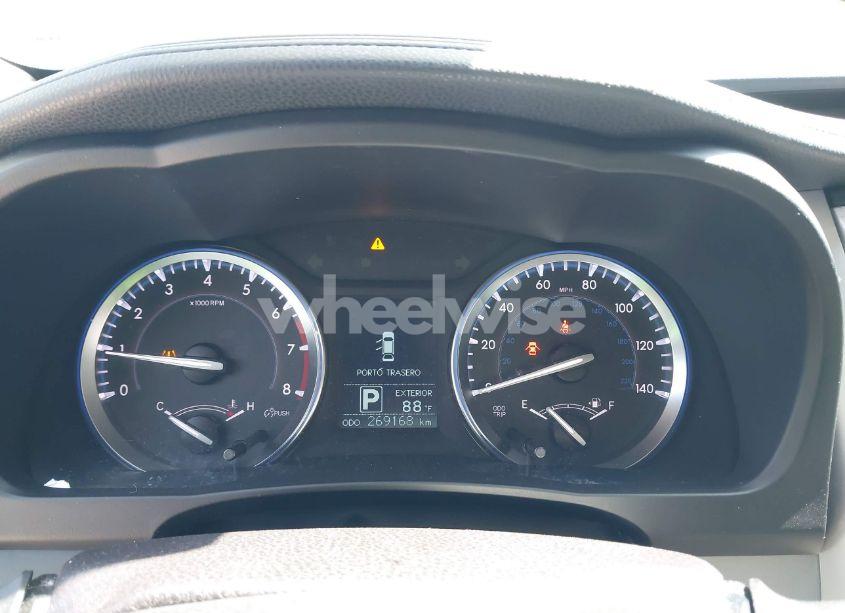 Photo 7 of 2016 Toyota Highlander LE V6 (VIN 5TDZKRFH4GS127117)